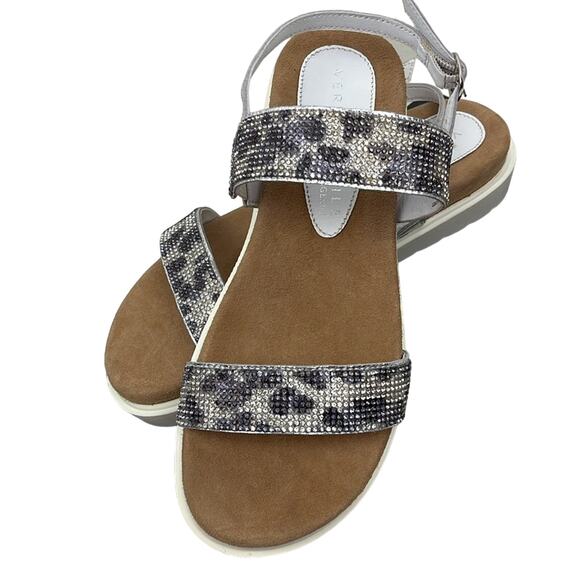 Very Volatile Shoes - Very Volatile Hotness White Silver Leopard Sandals Flats Size 7